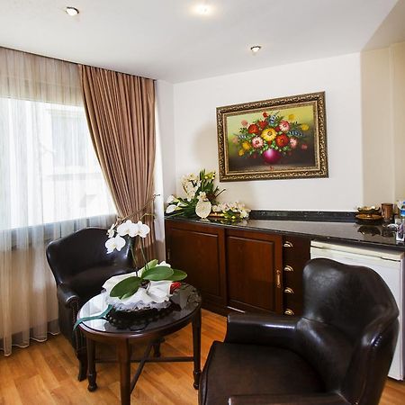 Adana Erten Hotel Exterior photo